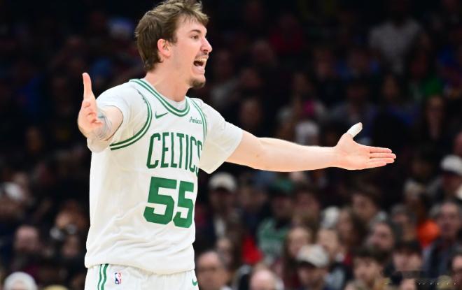 4月10日讯 尼克斯今日主场112-106击败凯尔特人，赛后，尼克斯主帅迈克·布