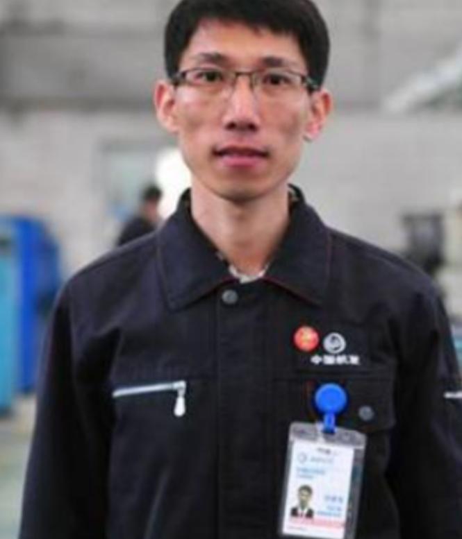 离开中国，美国给你年薪1000万！”2019年美国开出了上千万年薪的条件，要“挖