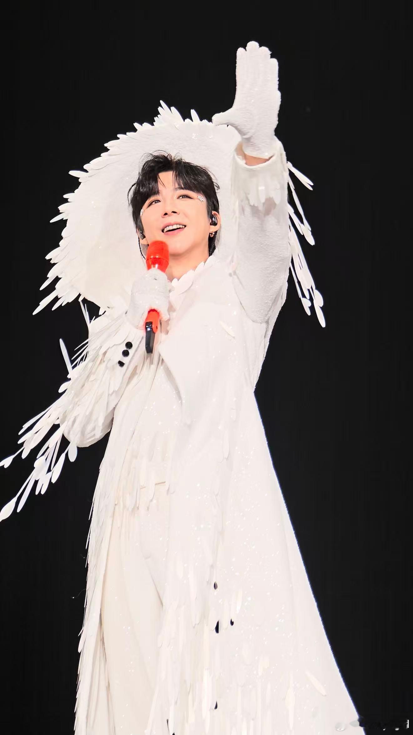 摩登兄弟 注意到我期盼的小眼神了吗 刘宇宁刘宇宁嘴硬的人先掉眼泪啊啊啊啊，老大，