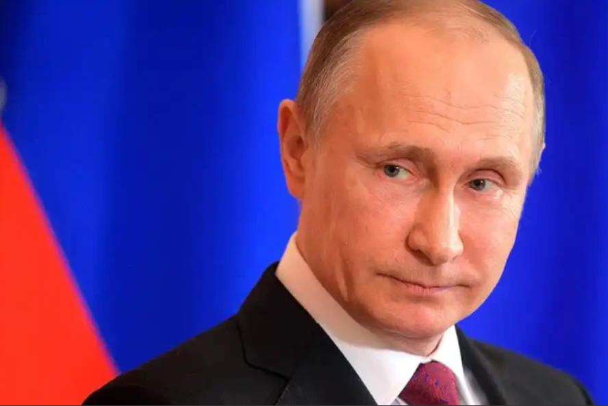 俄罗斯向中国发出了最高级别的“生存预警”！普京用两年被西方“扒皮抽筋”的惨痛代价