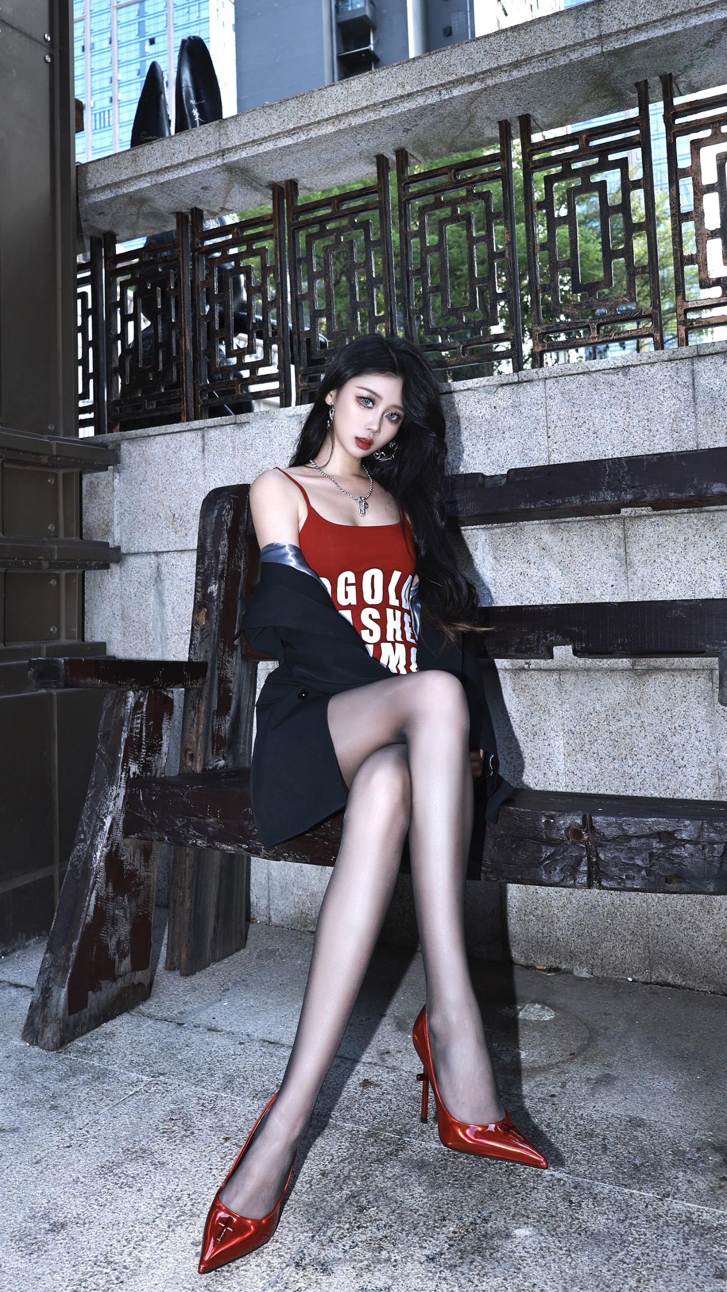 摸清了水深水浅 我不会再被催眠。