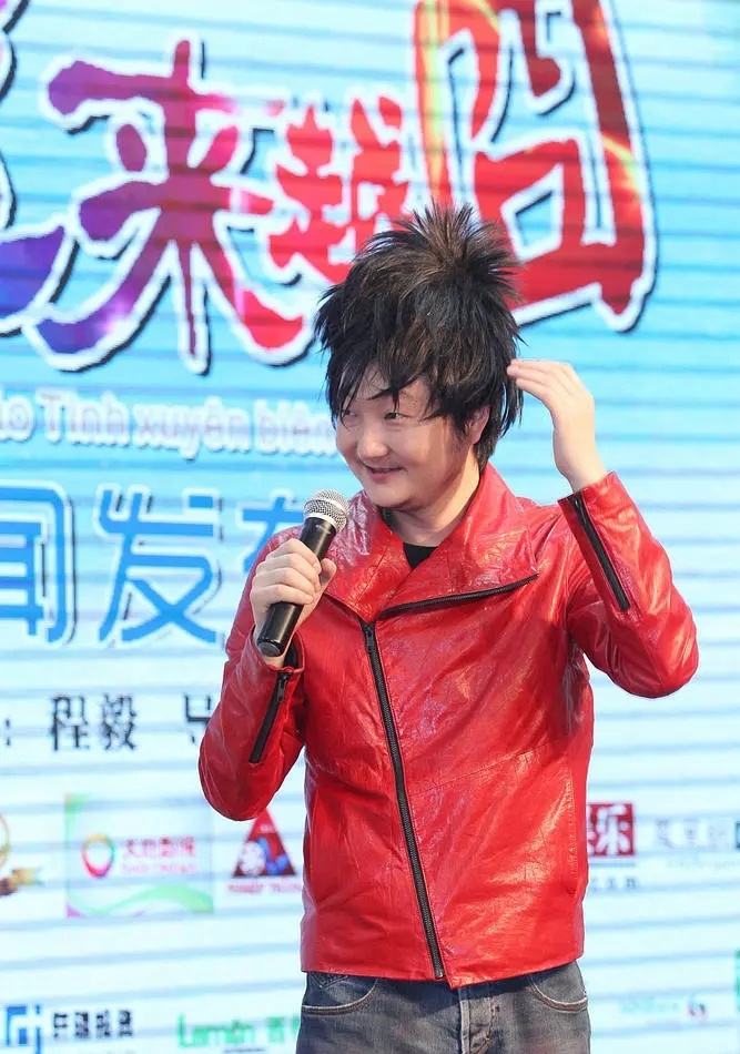 潘粤明 董洁感情里没有谁对谁错，但是诬赖和出轨就很下作了。也许是王大治太有魅力了