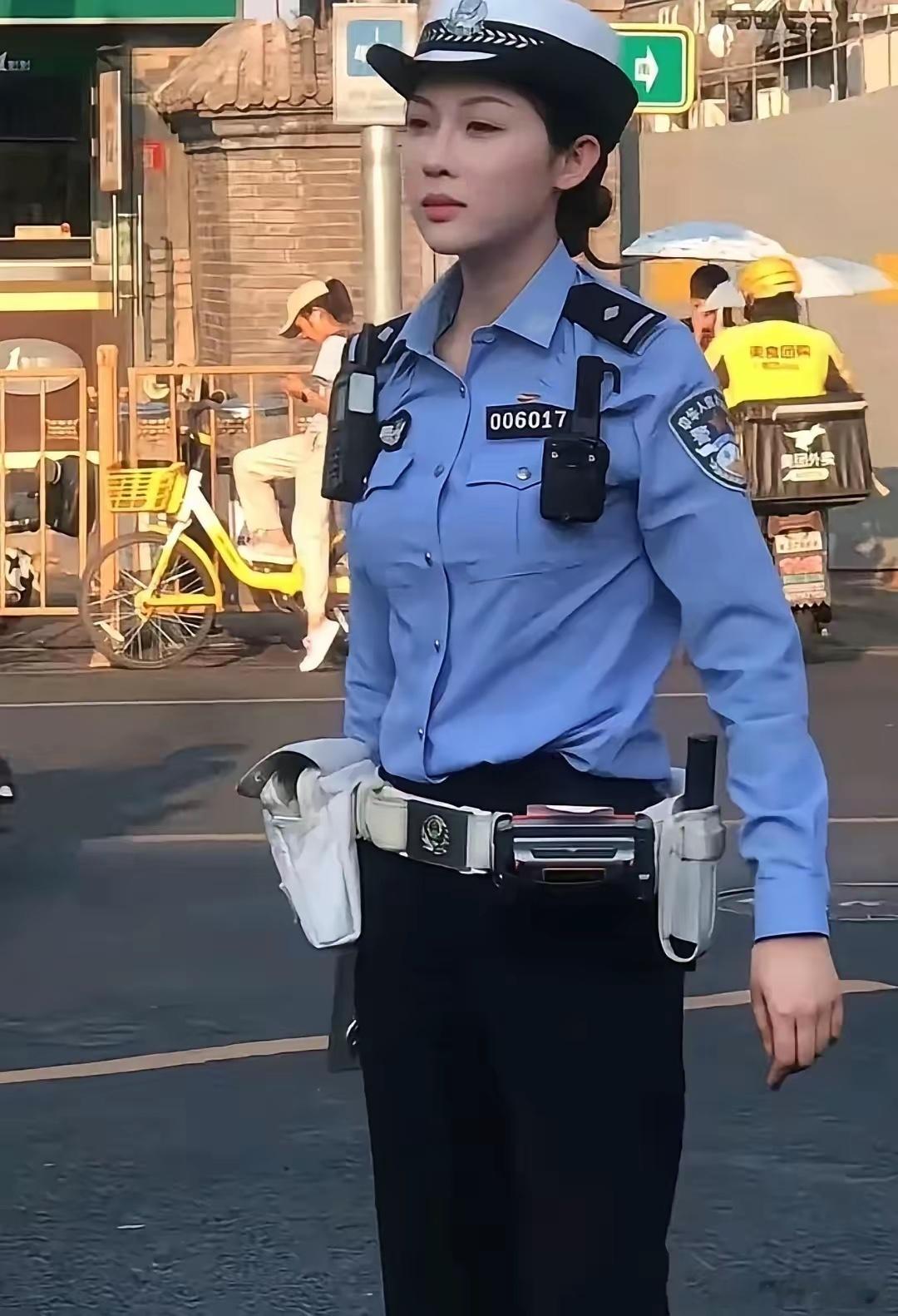 这样的女生，估计100万彩礼，也大把人想娶吧。 