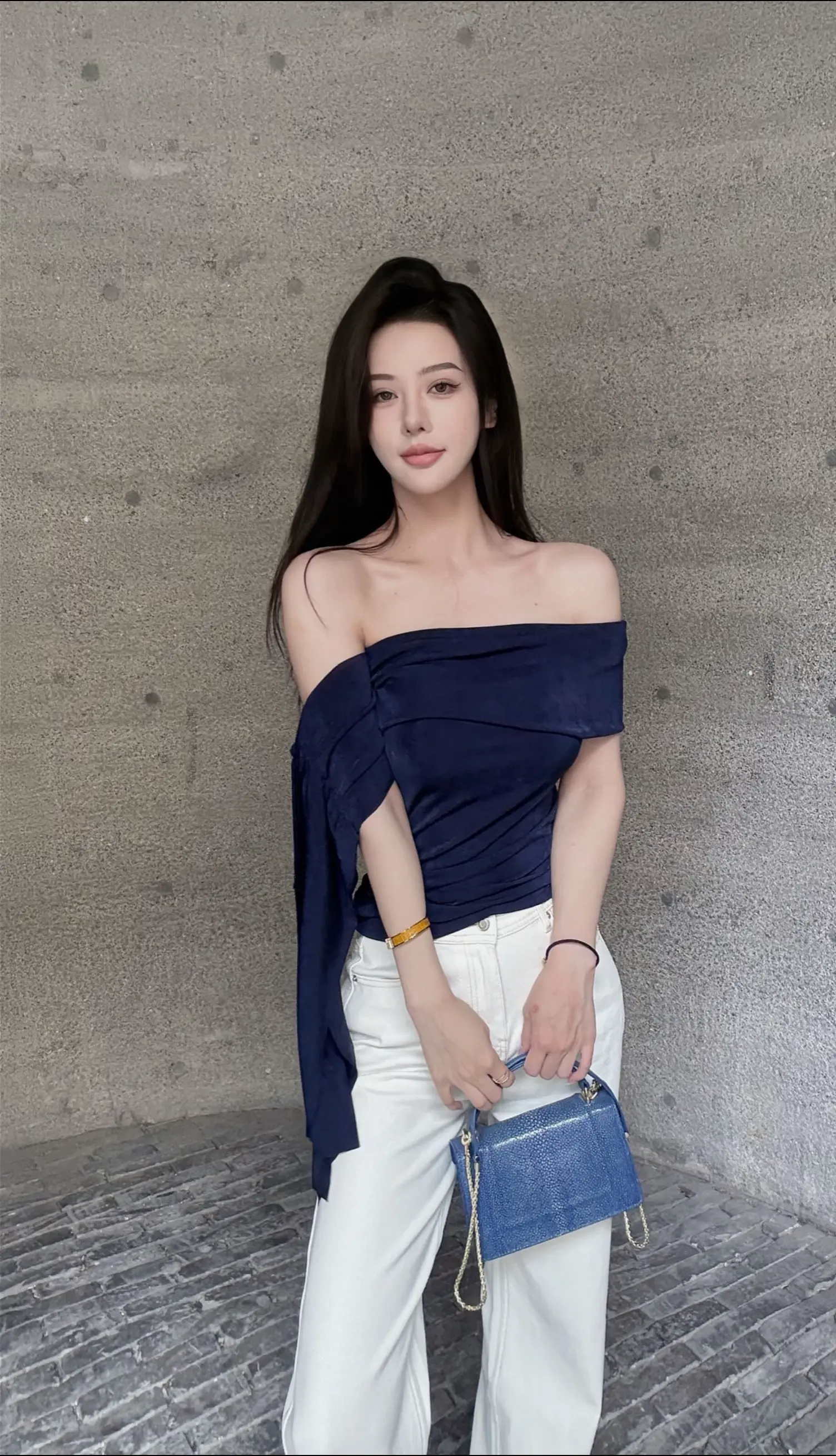 爱你 拧巴又明媚的自己