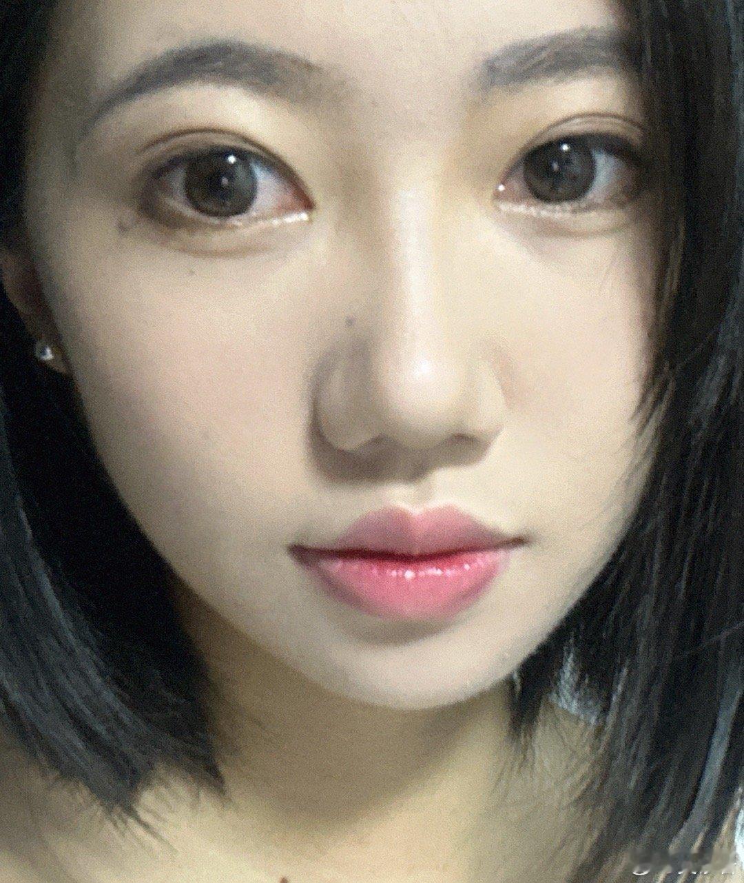 早知道不删聊天记录了 现在脑子也记不住事 只能回忆一丢丢之前的记录[苦涩][苦涩