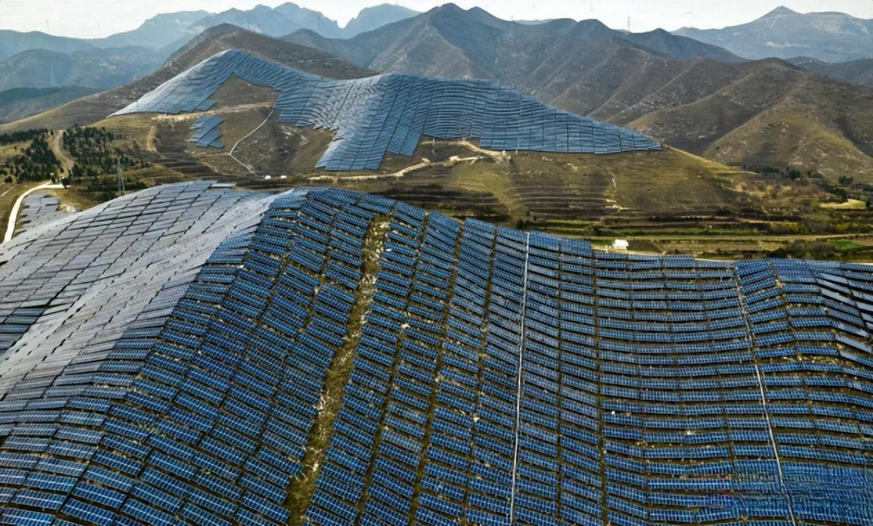 特朗普刚放话要‘接管’古巴，中俄的‘救命粮’和‘续命油’就送到了！美国这波极限施