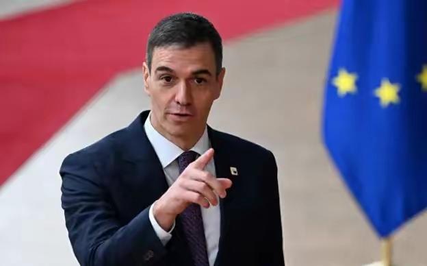 桑切斯
一句预言点破全局：世界正滑向弱肉强食时代。
 
当地时间4月24日，西班