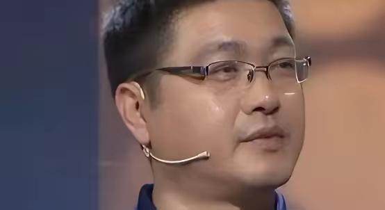 1998年，河北1男子，婚后不想工作，请求妻子供他读硕博。没想到，妻子竟点头答应