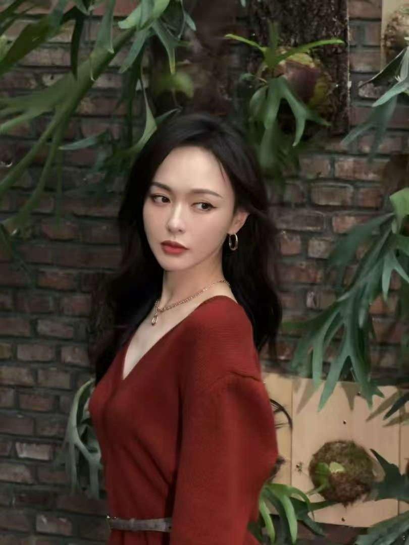 唐嫣红色针织裙唐嫣秋天live六宫格唐嫣秋天六宫格，美，[彩虹屁][彩虹屁] ​