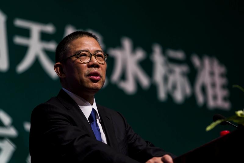 【钟睒睒以5300亿元第四次成为中国首富】
        10月28日《202