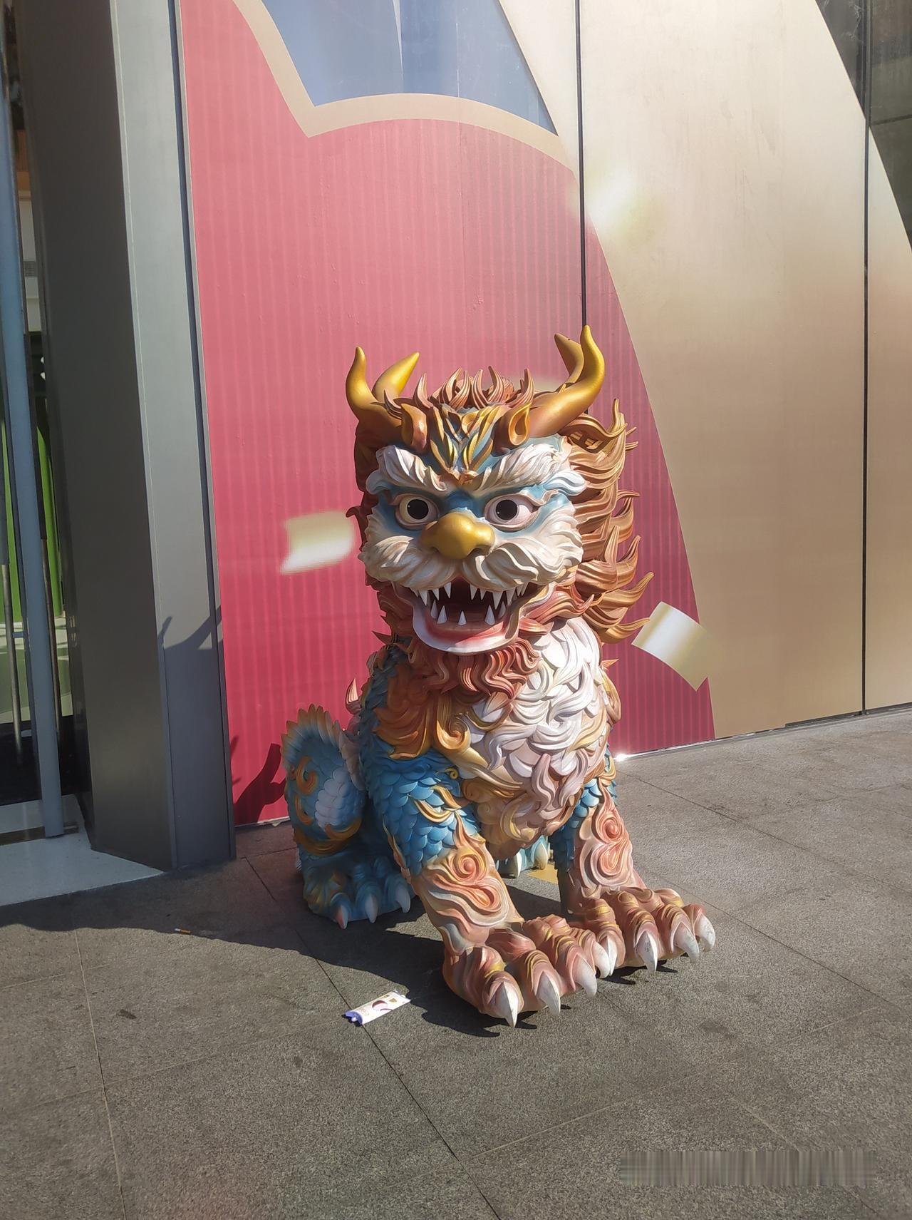 有没有那么一首歌
前奏刚落
就撞开时光的锁
让你忽然想起我

是某句歌词轻和
像