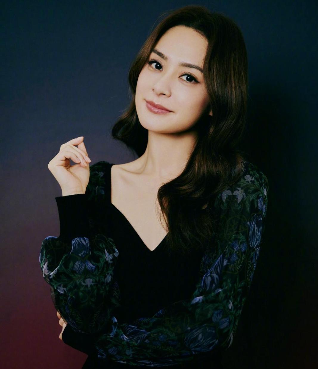 44岁阿娇在北京独居，住200平房子花700多点外卖，想要孩子有点难娱乐 明星