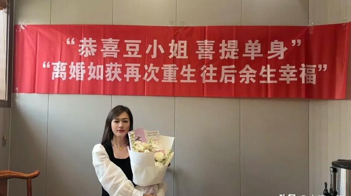 “旺铺转让”的时代已经一去不复返了，绝大部分人都是错误的估计了形式，这年头能有人