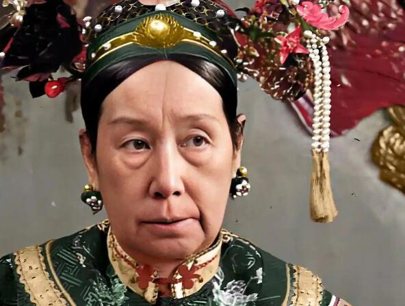 慈禧太后长啥样？ 德龄公主记载：“太后当伊在妙龄时，真是一位风姿绰约、明媚鲜明的