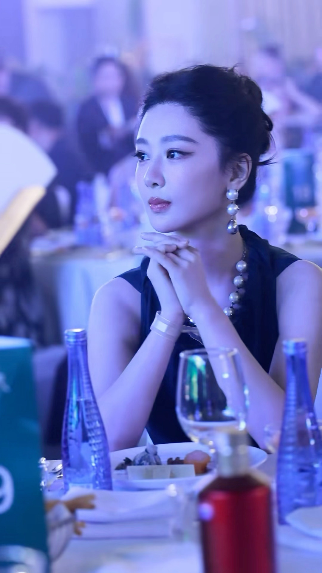 杨紫工作室出图直观的感受到了杨紫的美貌。。 