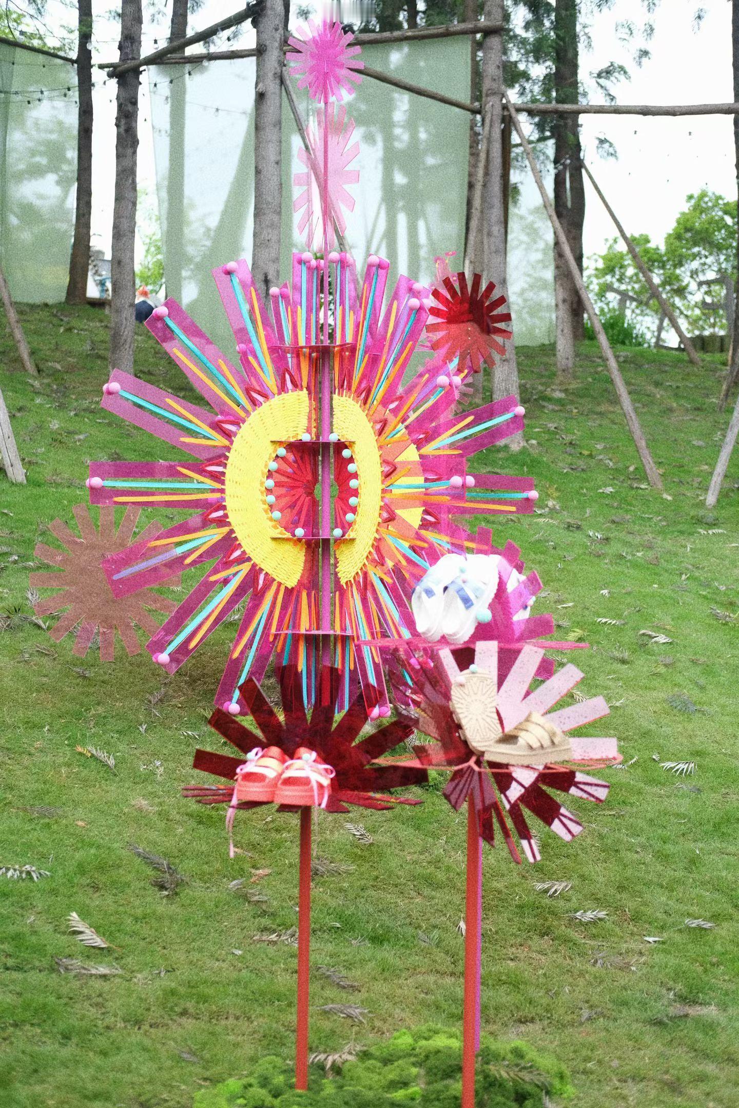 周末快乐！昨天在UGG春日高能友聚聚🌤️好玩好听好喜欢🫧🥂还见了范晓萱、宋