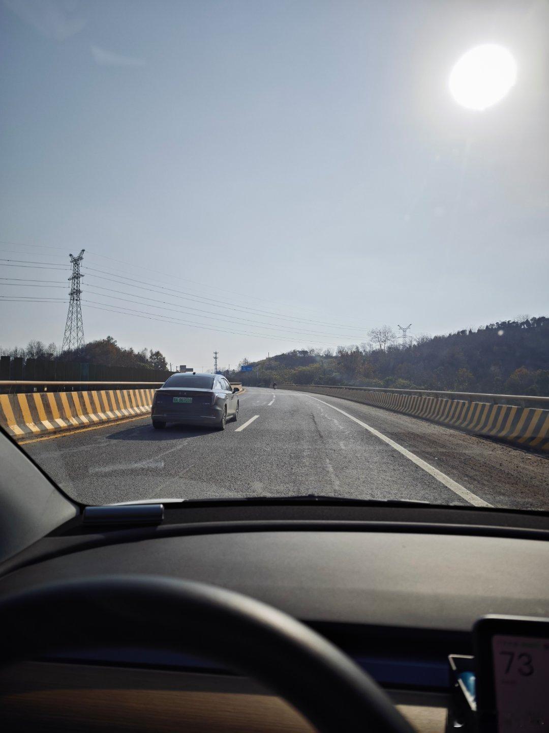 今天不去公司了 去水库找我兄弟 我去看看到底那里是不是有鱼媛 怎么这么大的瘾呢 