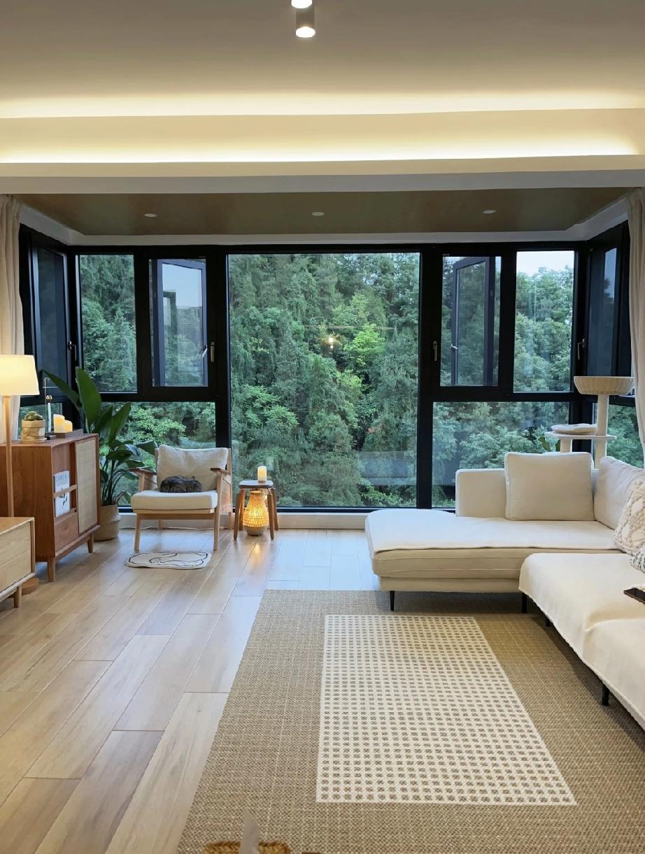 劝大家一句，
哪怕到了2026年房价跌到底，也别脑子一热就冲进去！

这就是个看