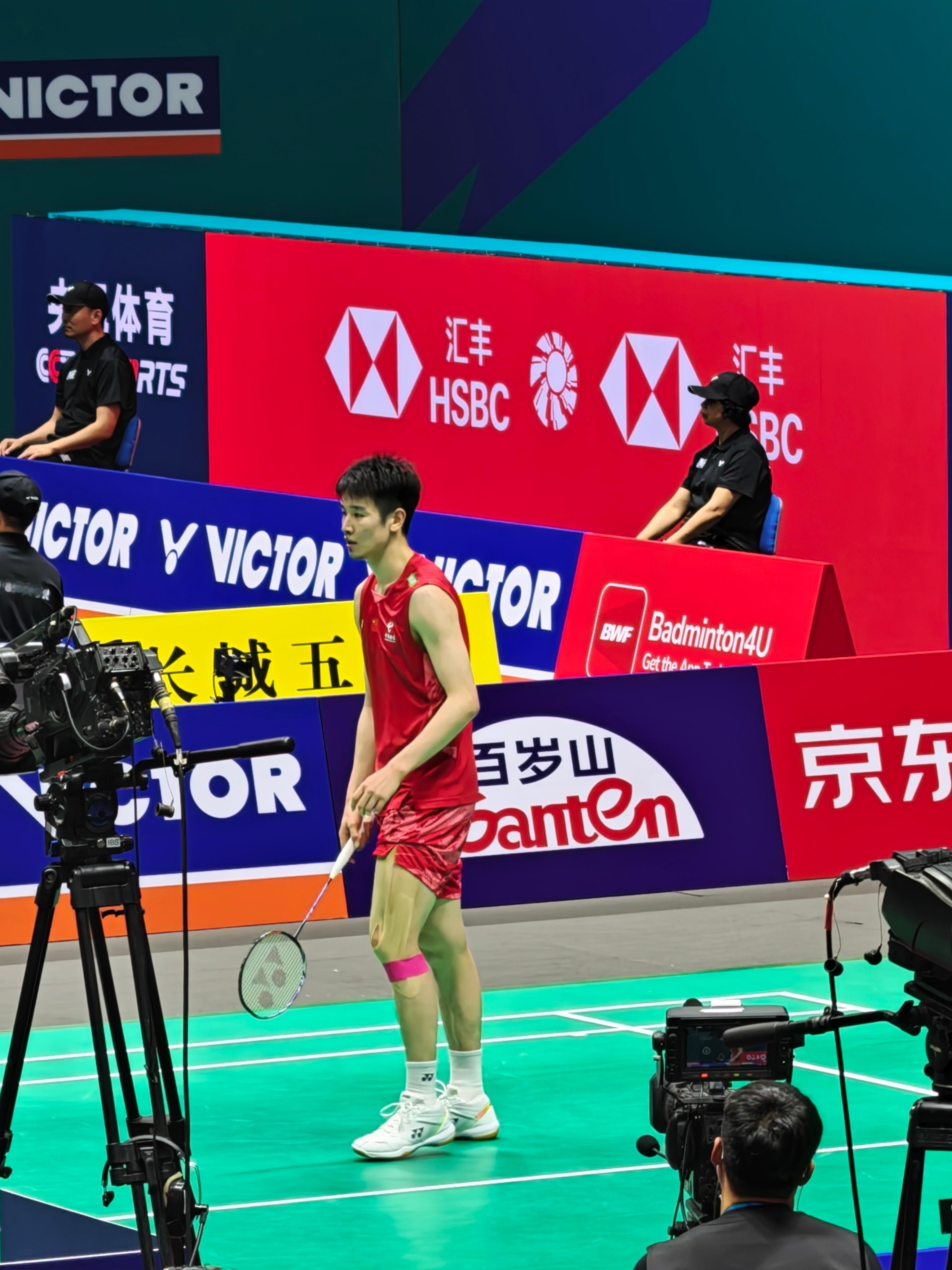 李诗沣晋级中国赛8强李诗沣🇨🇳 21-17、21-9 🇭🇰伍家朗下轮对手