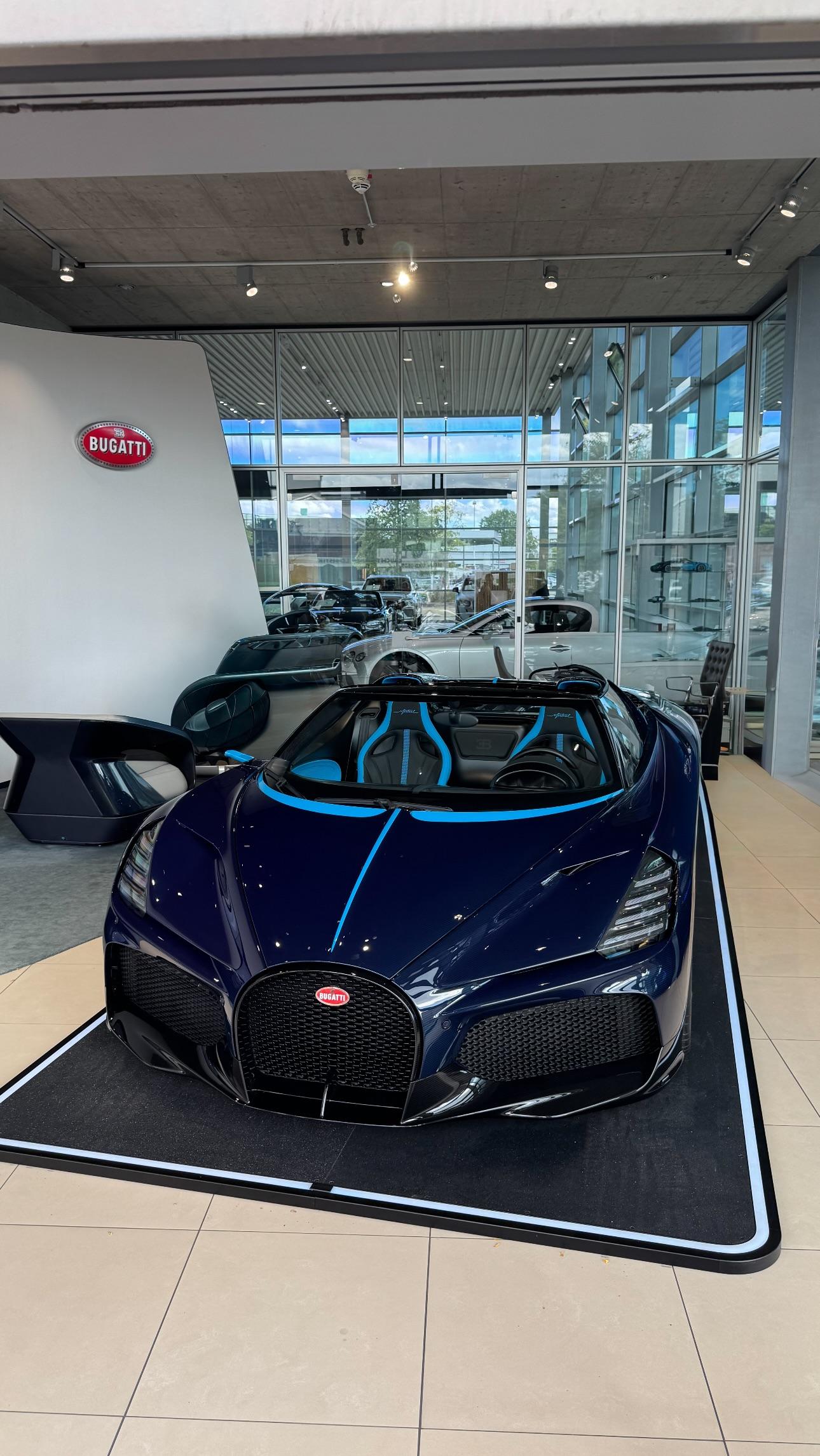 德国杜塞尔多夫首台蓝碳Bugatti Mistral