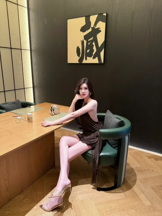 小小人妻