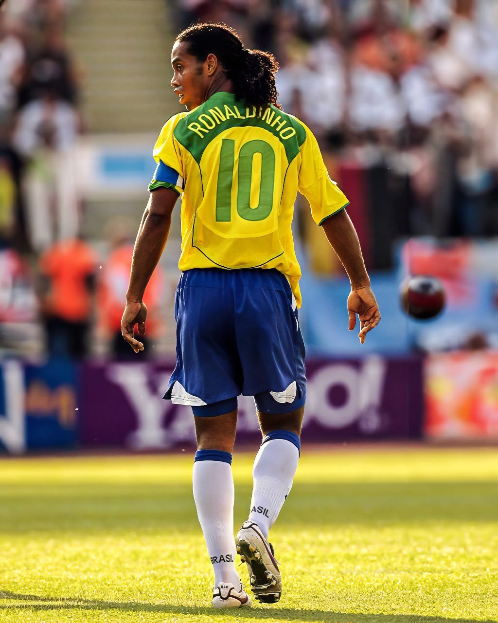 RONALDINHO          10  