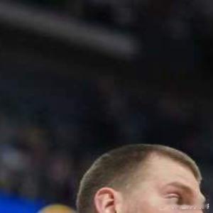 4月9日，NBA常规赛掘金主场对阵灰熊，掘金在上半场落后4分情况下，约基奇三双与