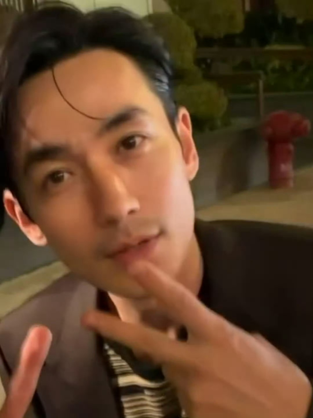 朱一龙万梓强 · 朱一龙电影空枪 强哥合照好帅[期待] ​​​