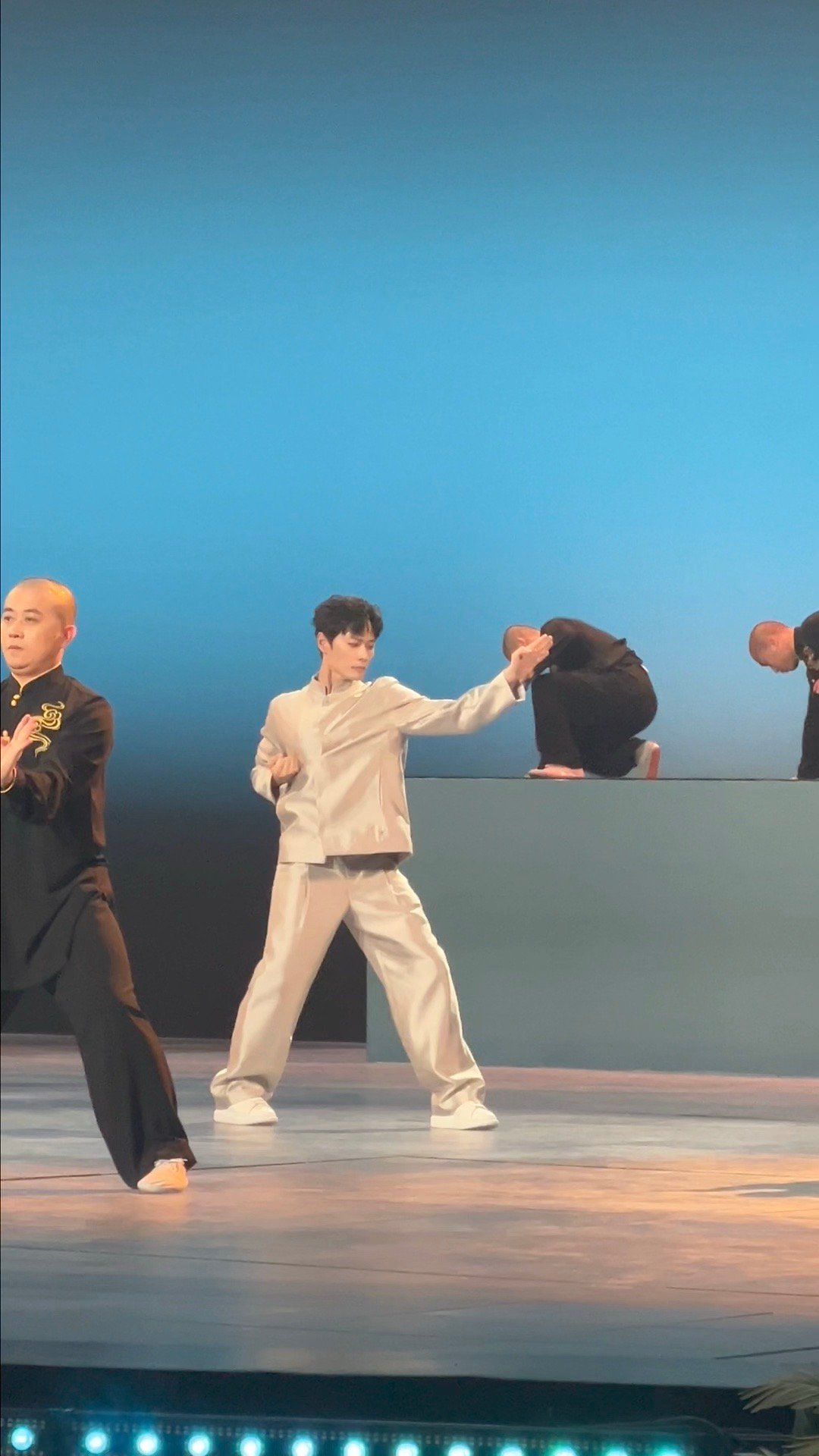 曹骏央视路透看到21年前的宝莲灯  从宝莲灯到非遗晚会，曹骏的成长轨迹清晰可见。