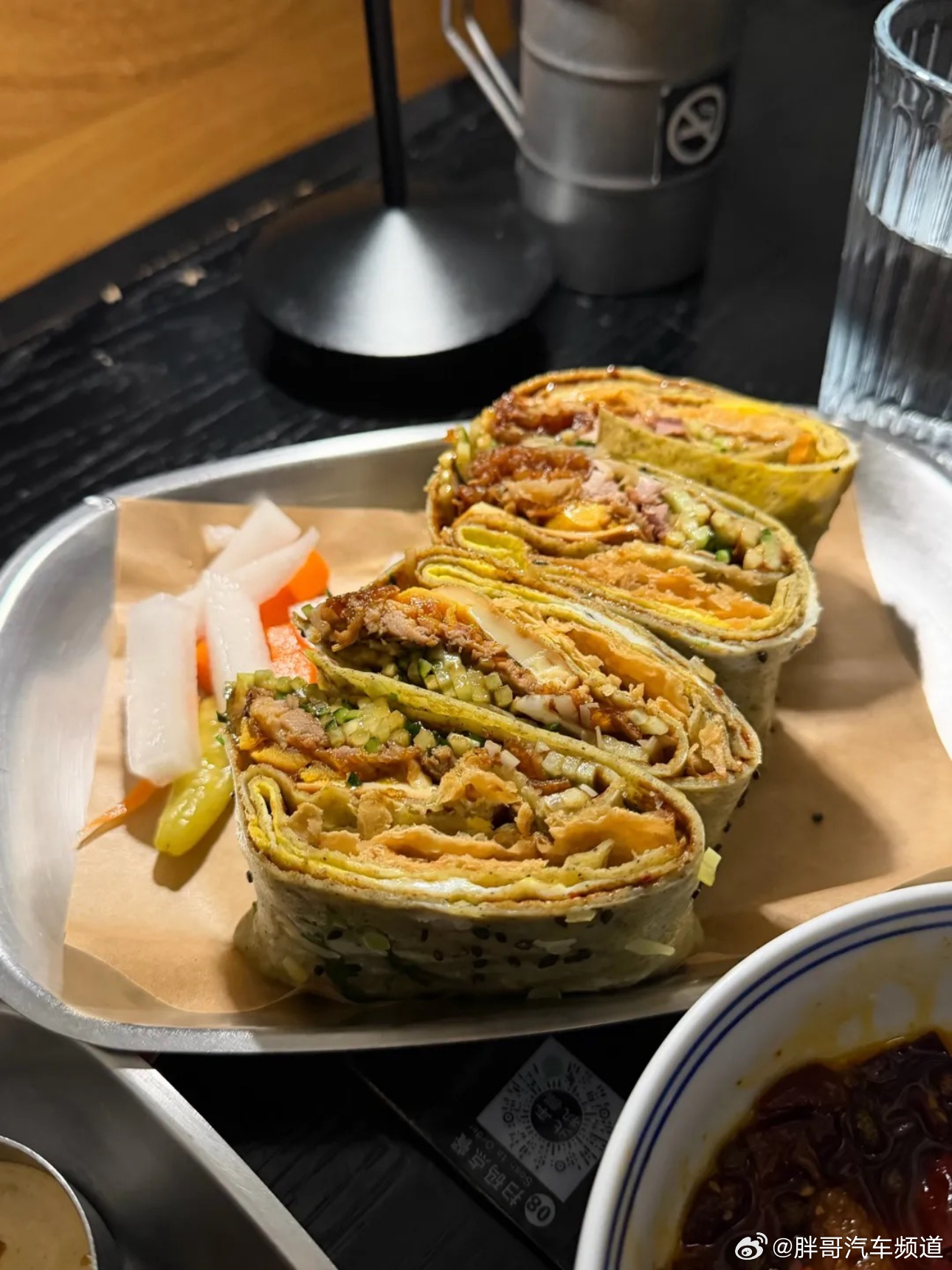 胖哥汽车频道 每隔一周就得溜溜自己 明天准备去吃煎饼卷烤鸭，溜溜自己~ 生活碎片