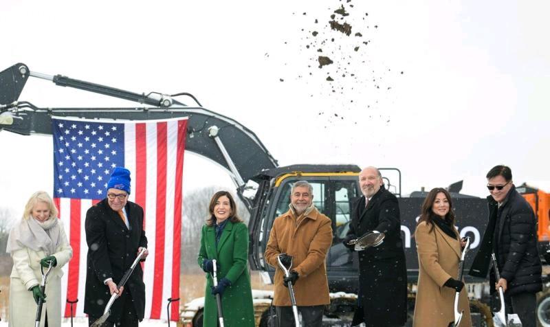 美国政府为了重振国内晶片业，再次祭出关税威胁手段。它警告国内外晶片制造商，除非在