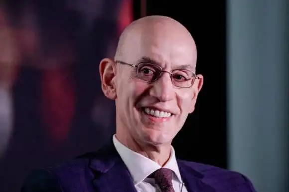 肖华乐了

       排在西部2-4位的湖人、火箭、掘金，在赛前被普遍看好的