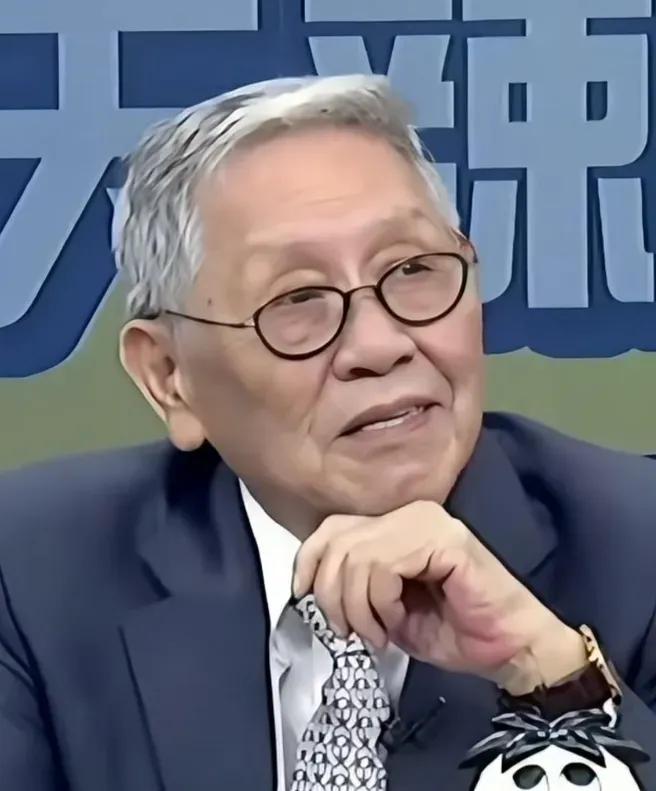 台湾退役将领帅化民老先生最近提了个建议，说大陆9.3抗战胜利日阅兵，应该像美俄阅