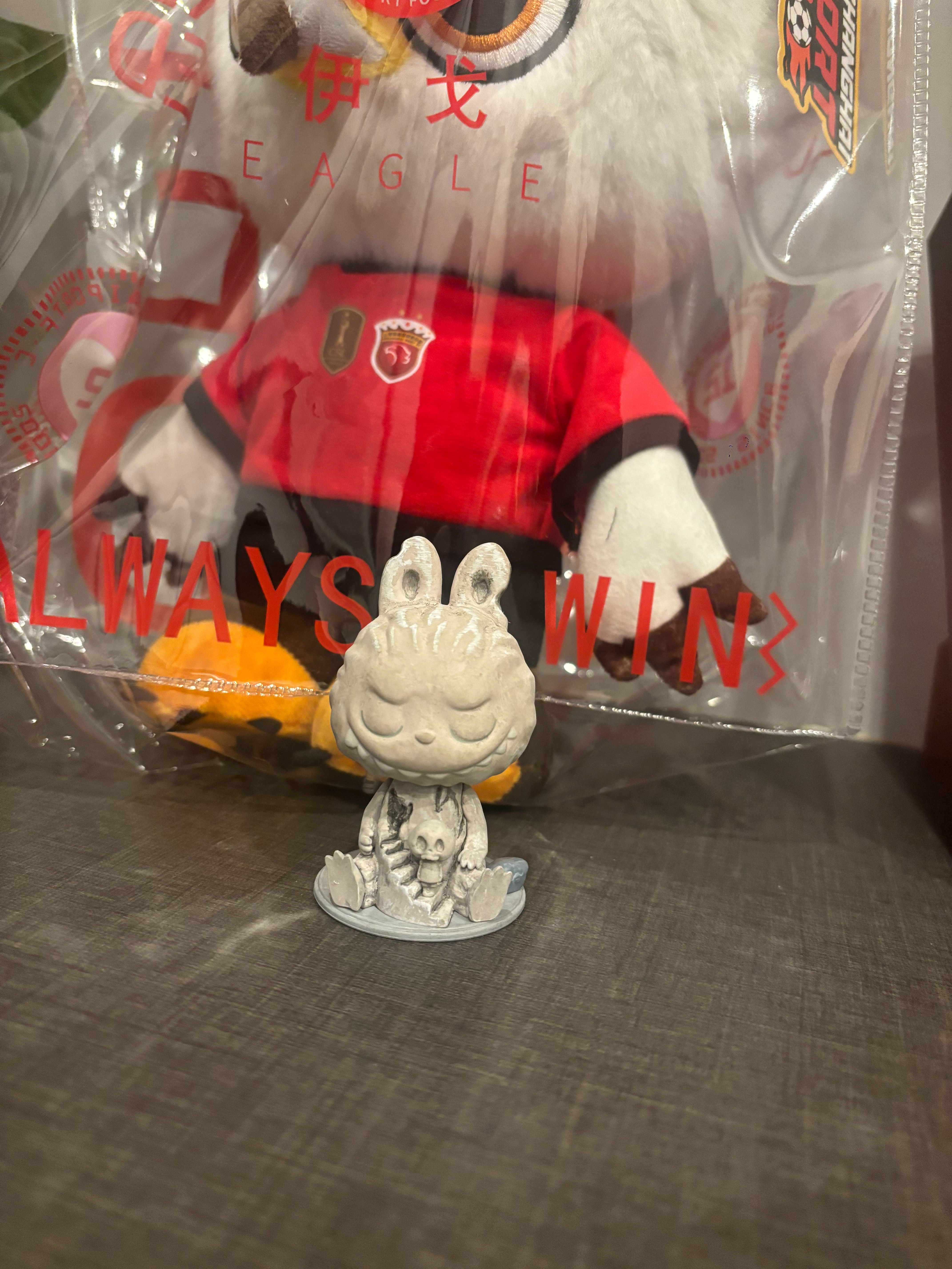 经常庆功，就有礼物收拉布布﻿ ﻿