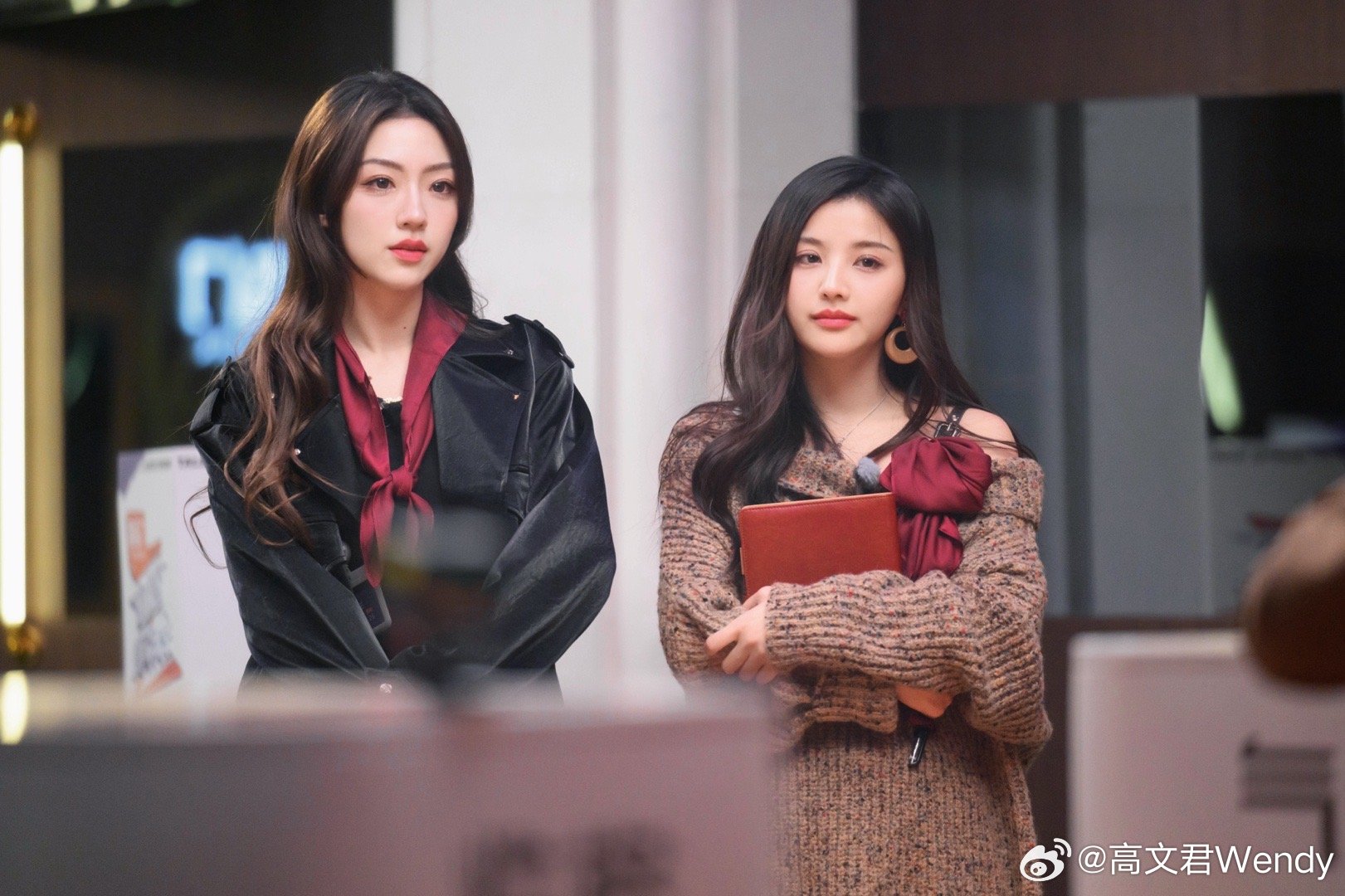 注意看，这个女人叫小美…接下来她将迎来泼天的富贵—从天而降的一百分。节目都看了吗