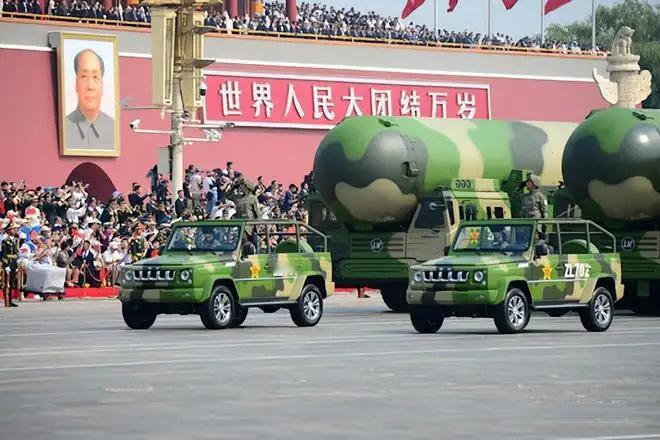 知道东风快递厉害但没想到这么厉害中国人搞导弹争气争气再争气 1966年7月1日，