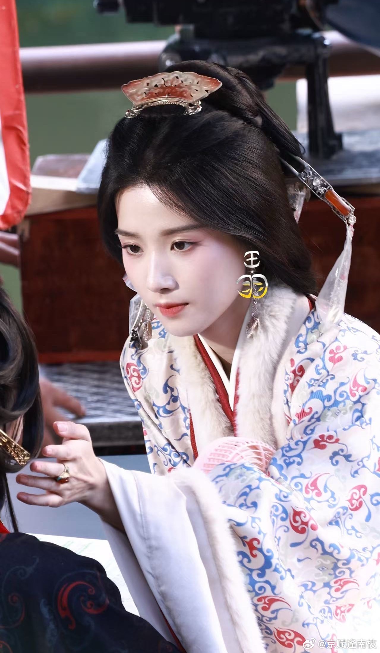我噜咋把这大花袄穿的这么美[苦涩] ​​​
