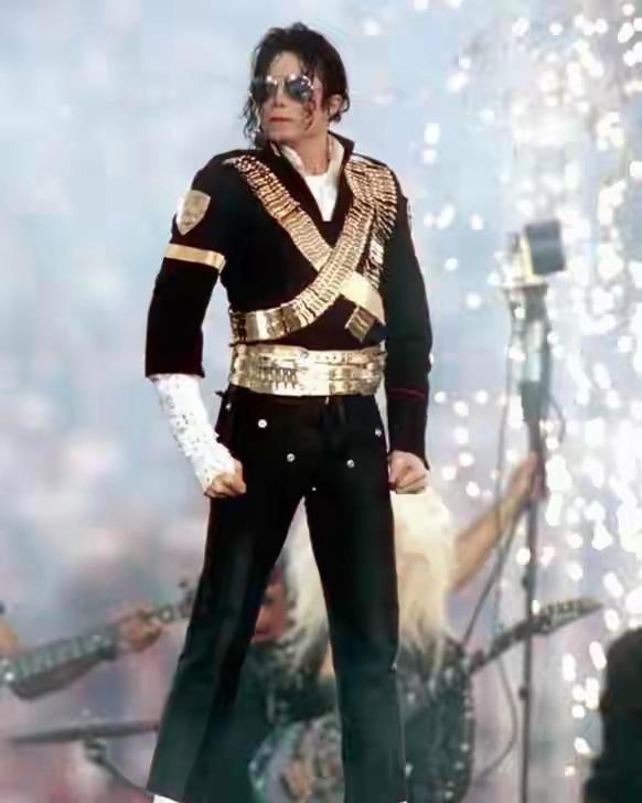 真的惊呆了！如果流行天王迈克尔·杰克逊没有离世，搞不好就要面临“斩杀线”流落街头