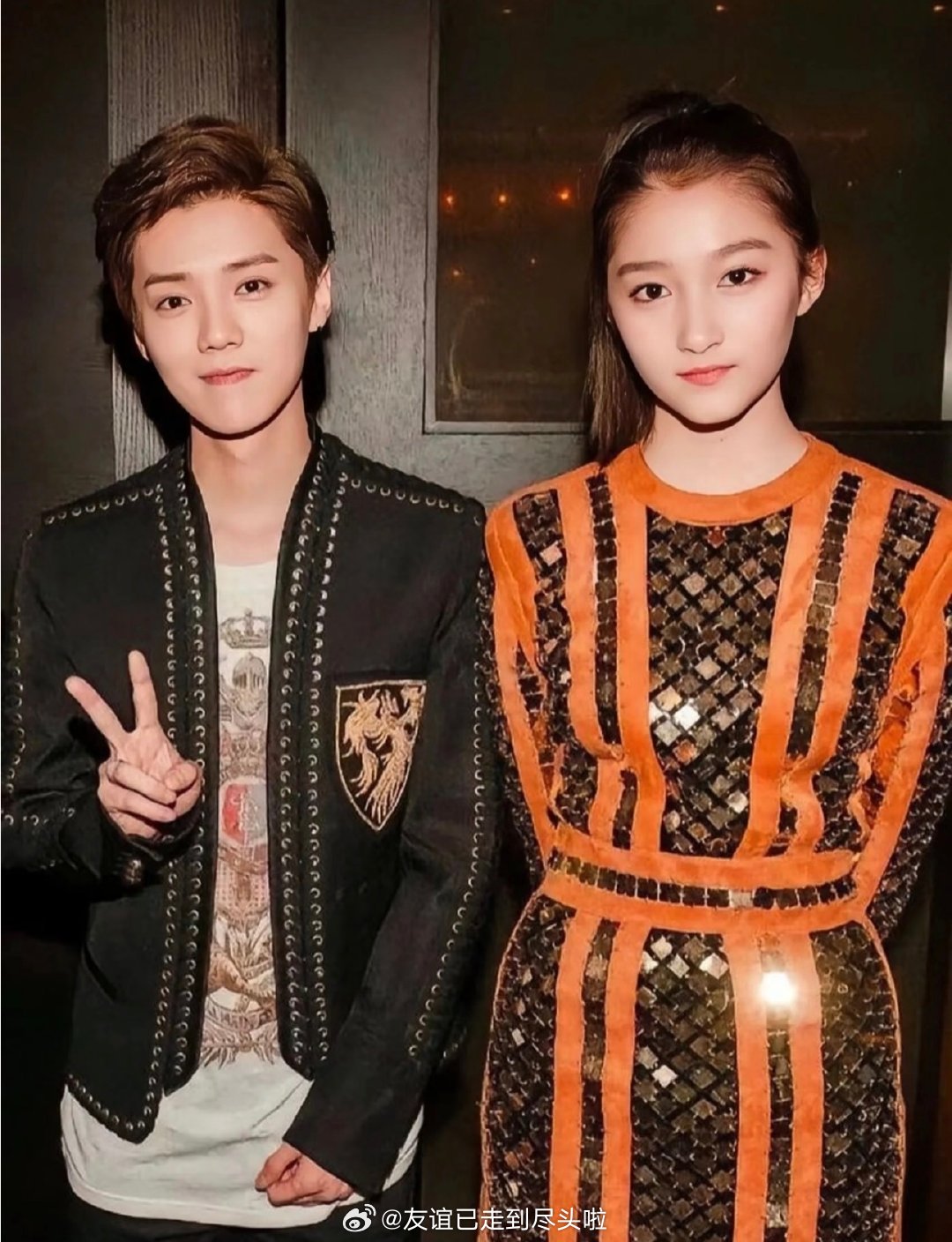 鹿晗 关晓彤因为一个突然的爆料，鹿晗和关晓彤又在rs上站岗了爆料内容千篇一律，分