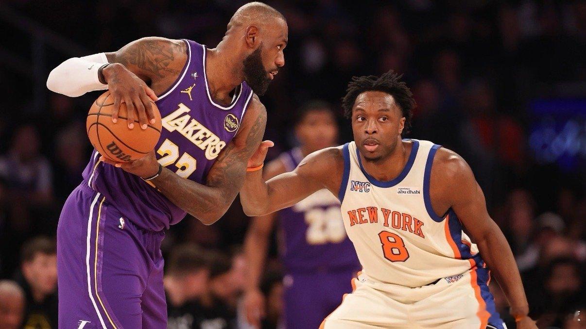 湖人vs尼克斯湖人客场100-112不敌尼克斯，尼克斯豪取6连胜升至东部第二！湖