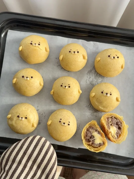 海豹牛肉芝士酥皮月饼🥮