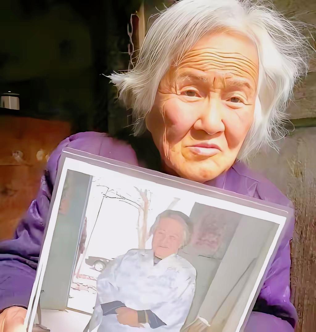 跨越一生的漂泊，
看完忍不住泪目
原来有些人，
一生都在寻找归属感。

生于日本