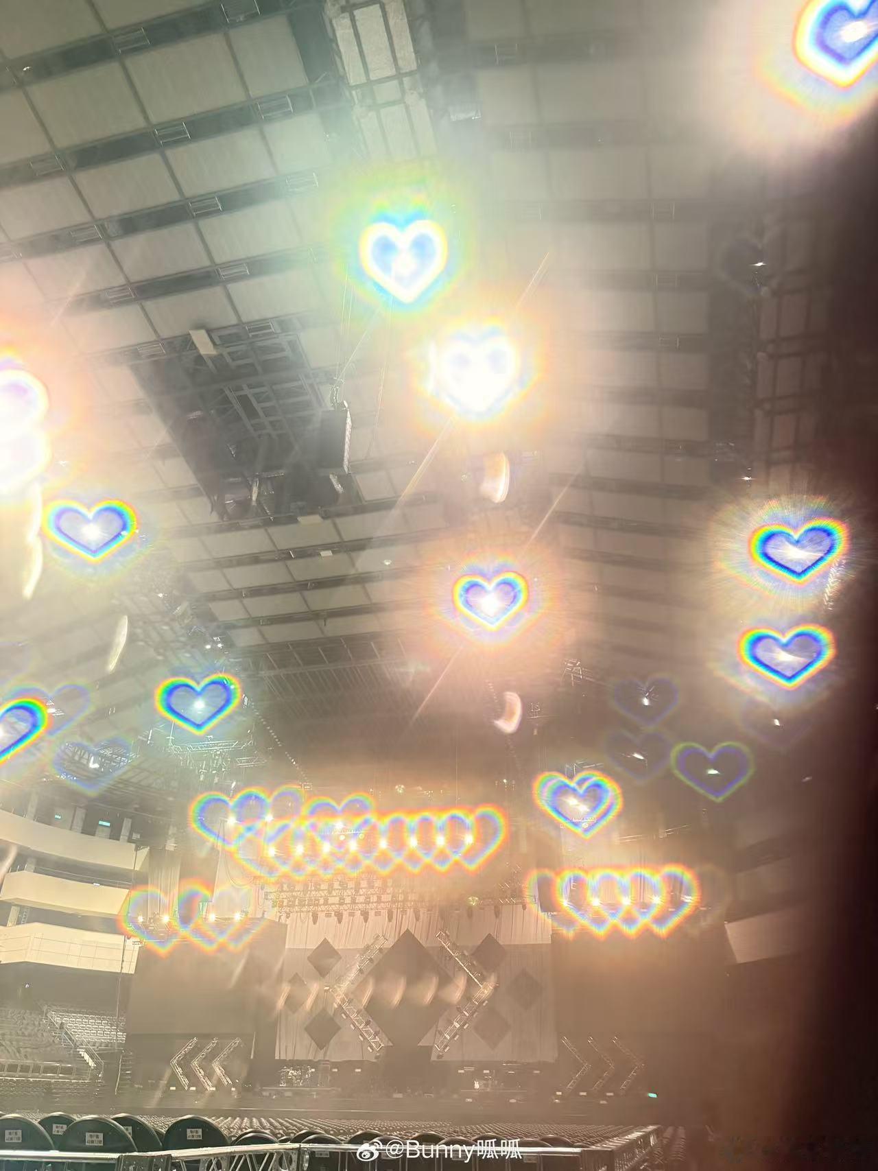 这回真接到babymonster的爱了 宝怪这波爱意真的太绝了！手写中文“我爱你