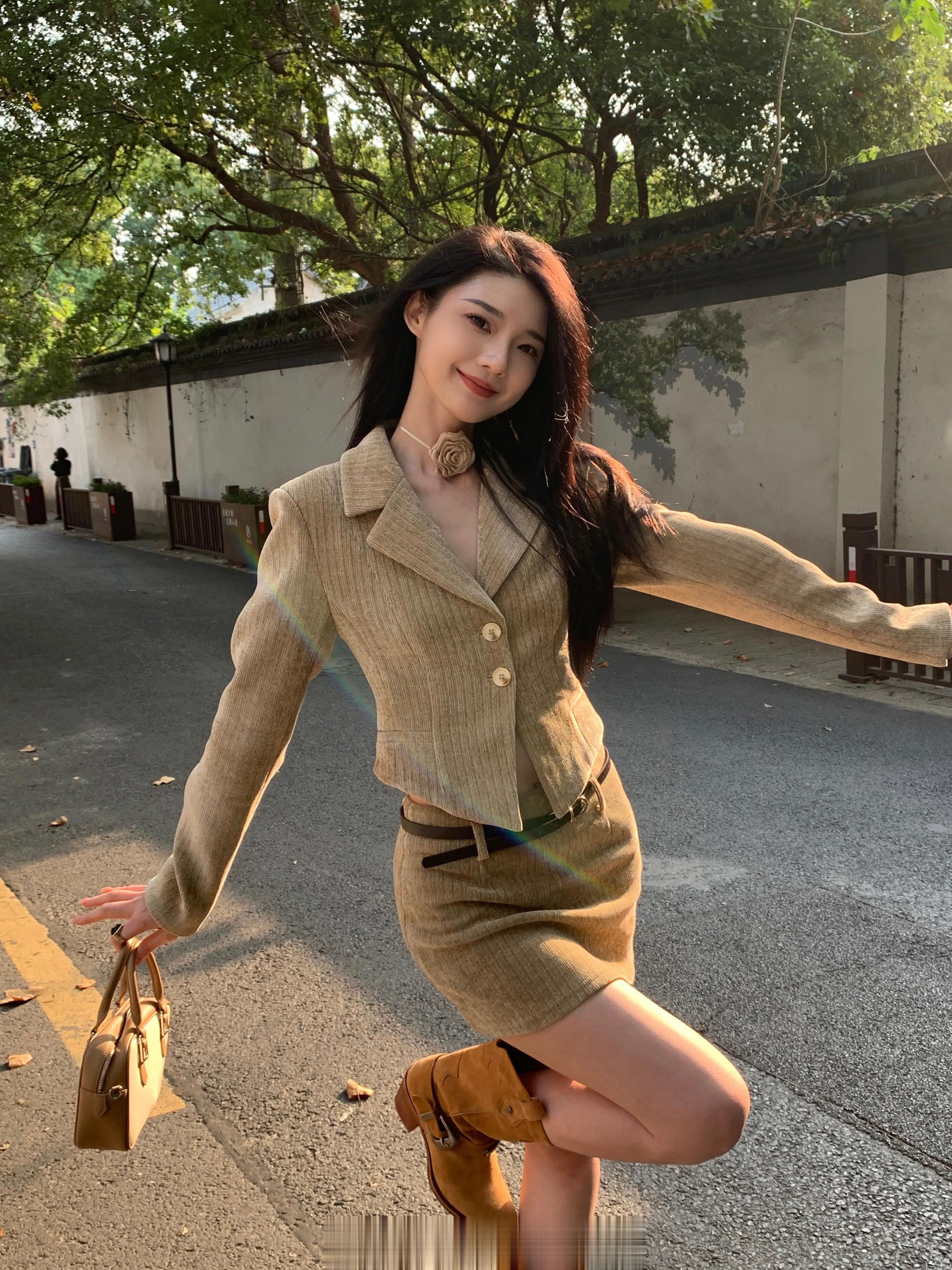 明天就是十一月啦，时间咻咻咻的自从有了双十一…每年十一月份感觉就是个时间节点⌚️
