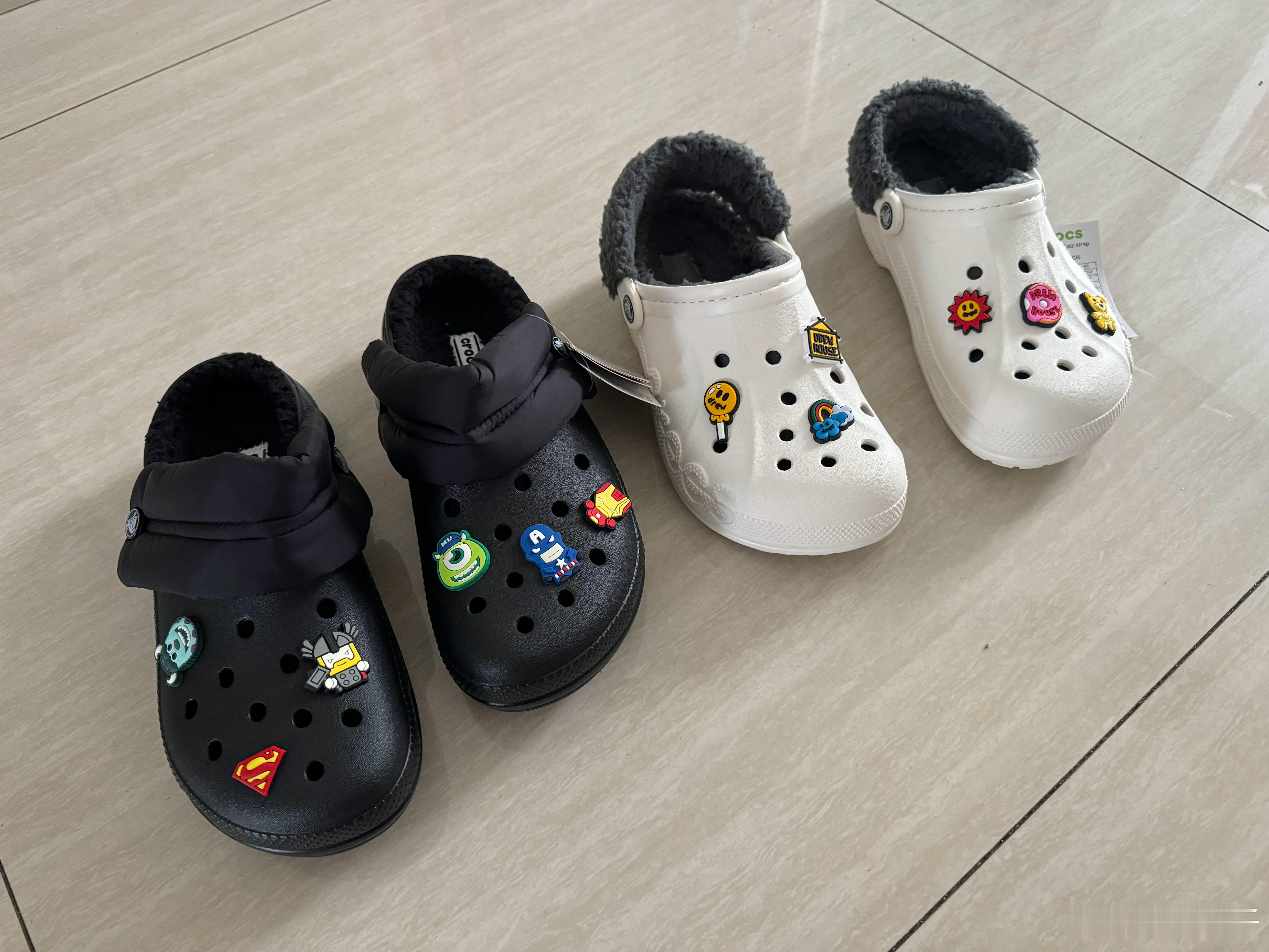 有没有和我一样，冬天也喜欢穿洞洞鞋的[doge]#crocs##crocs洞门#