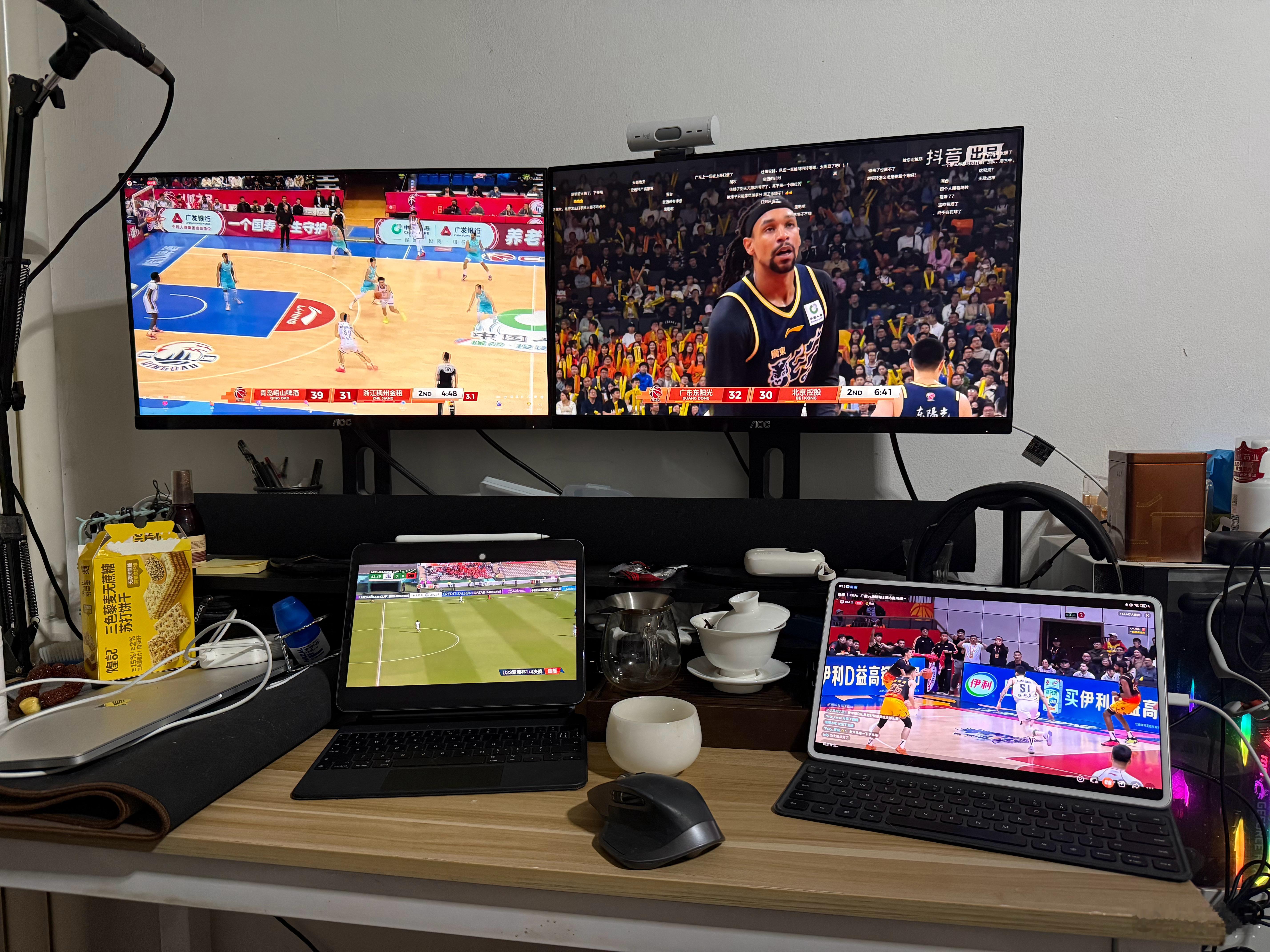 熊瞎子掰苞米式观赛 