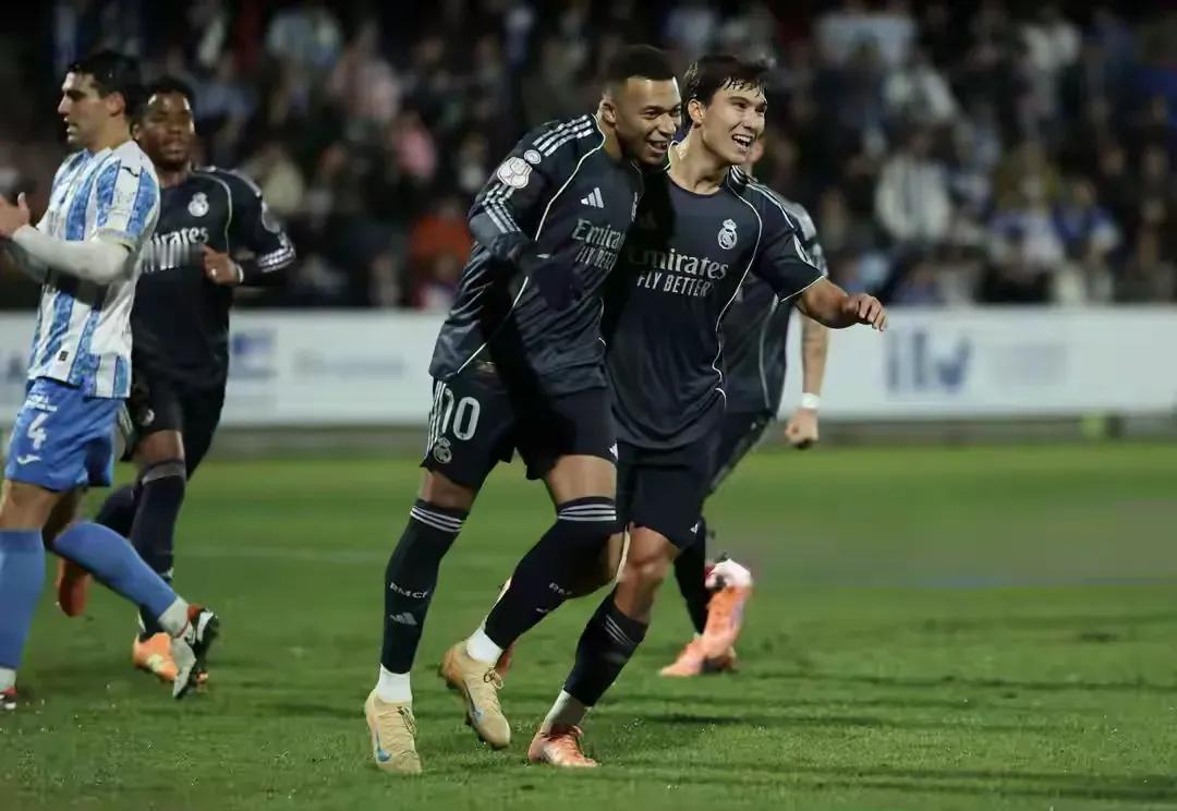 好家伙，皇马这国王杯踢得可真够悬的！北京时间12月18日4:00，西班牙国王杯1