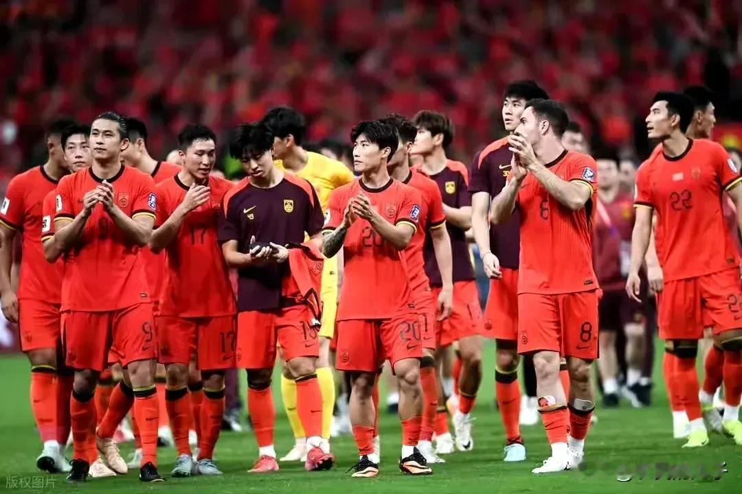 中国足球，总算是赢了一次，面对🇧🇭🇧🇭🇧🇭队，中国足球最后一脚定乾坤