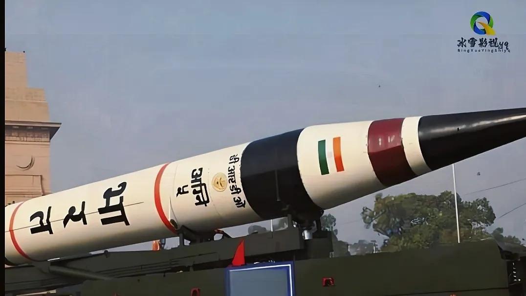 印度试射洲际导弹成功，世界为之震惊！

印度发射了一枚射程为5000km的洲际弹