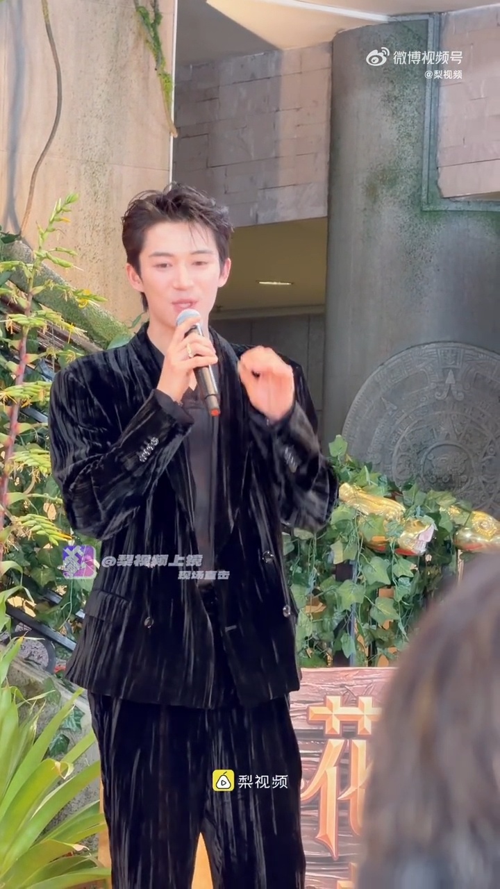 王星越说吴君如反差最大花儿与少年 王星越见面会聊吴君如，直接喊“小宝”，这关系也